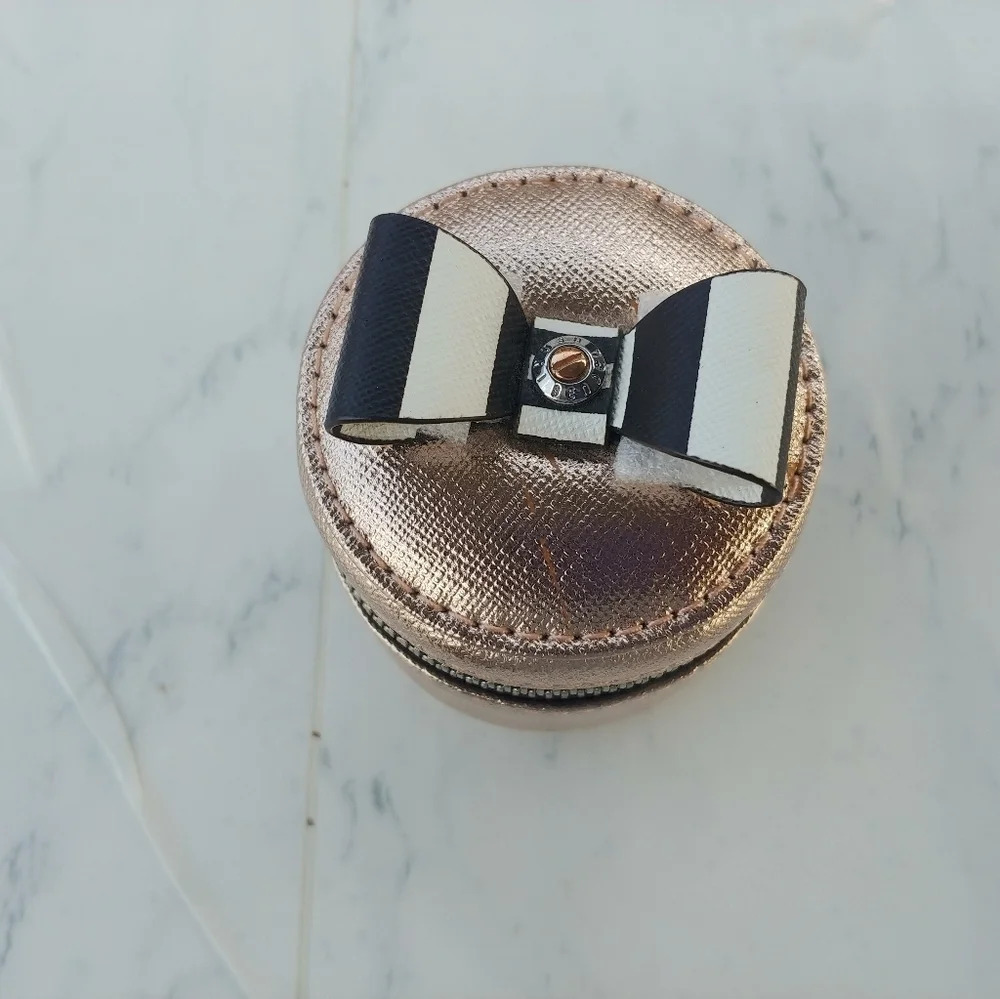 Rare Rose Gold Henri Bendel Mini Ring Box